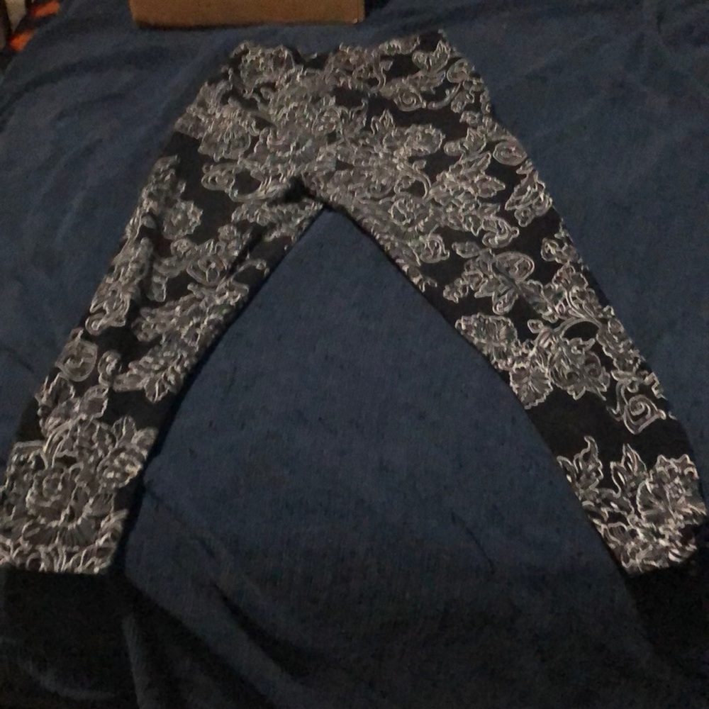 Capri leggings  tie on side